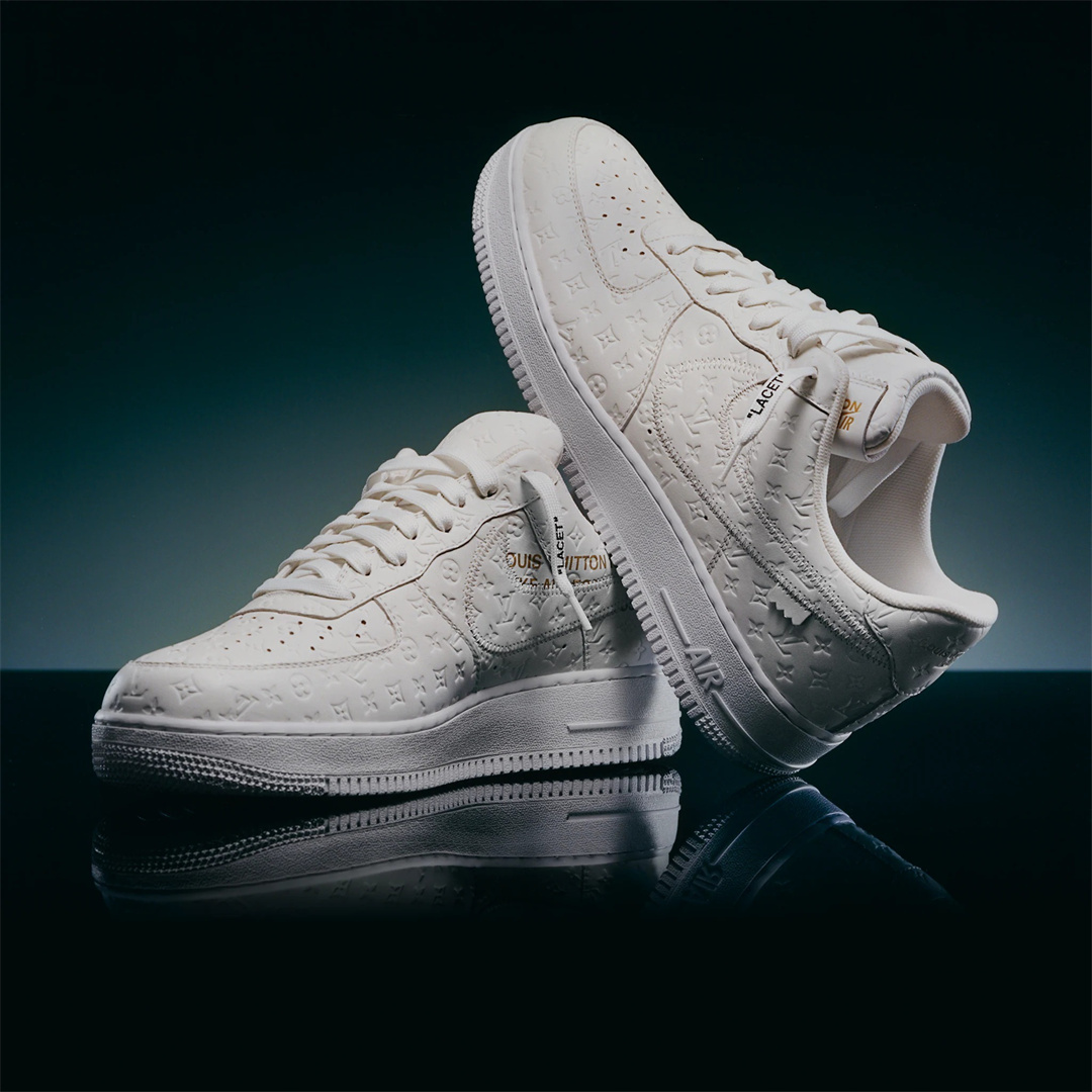 【NIKE X LOUIS VUITTON】100足の限定発売! ナイキ エア フォース 1の40周年を記念して、2025年春夏の新作「ルイヴィトンX ナイキ エア フォース 1 ホワイト」がリリース! 完売必至のトレンドになる！
